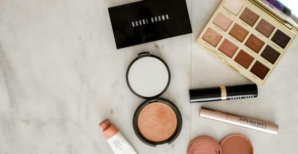 15 Trendy Makeup Items to Elevate Your Beauty Routine in 2025